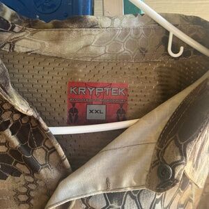 MEN'S KRYPTEK CAMO HUNTING JACKET/SHIRT   SIZE XXL.  NEW WITH TAGS